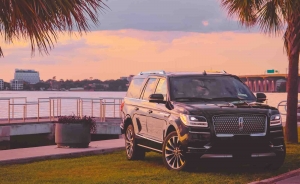 Ultimate Checklist For Your Amelia Island Family Getaway: Airport Black Car Transportation